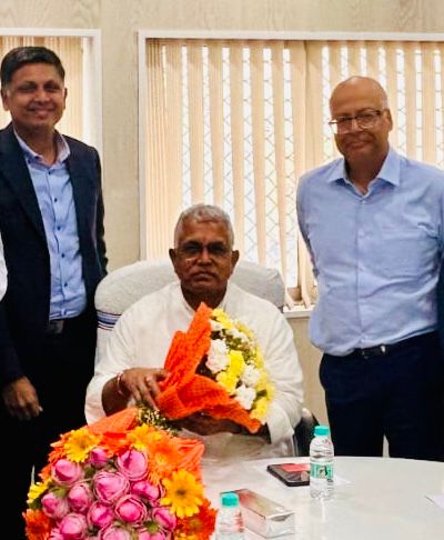 Meeting with Hon’ble Minister of Agricultural Marketing, Rural Development and Gram Panchayat, GoWB