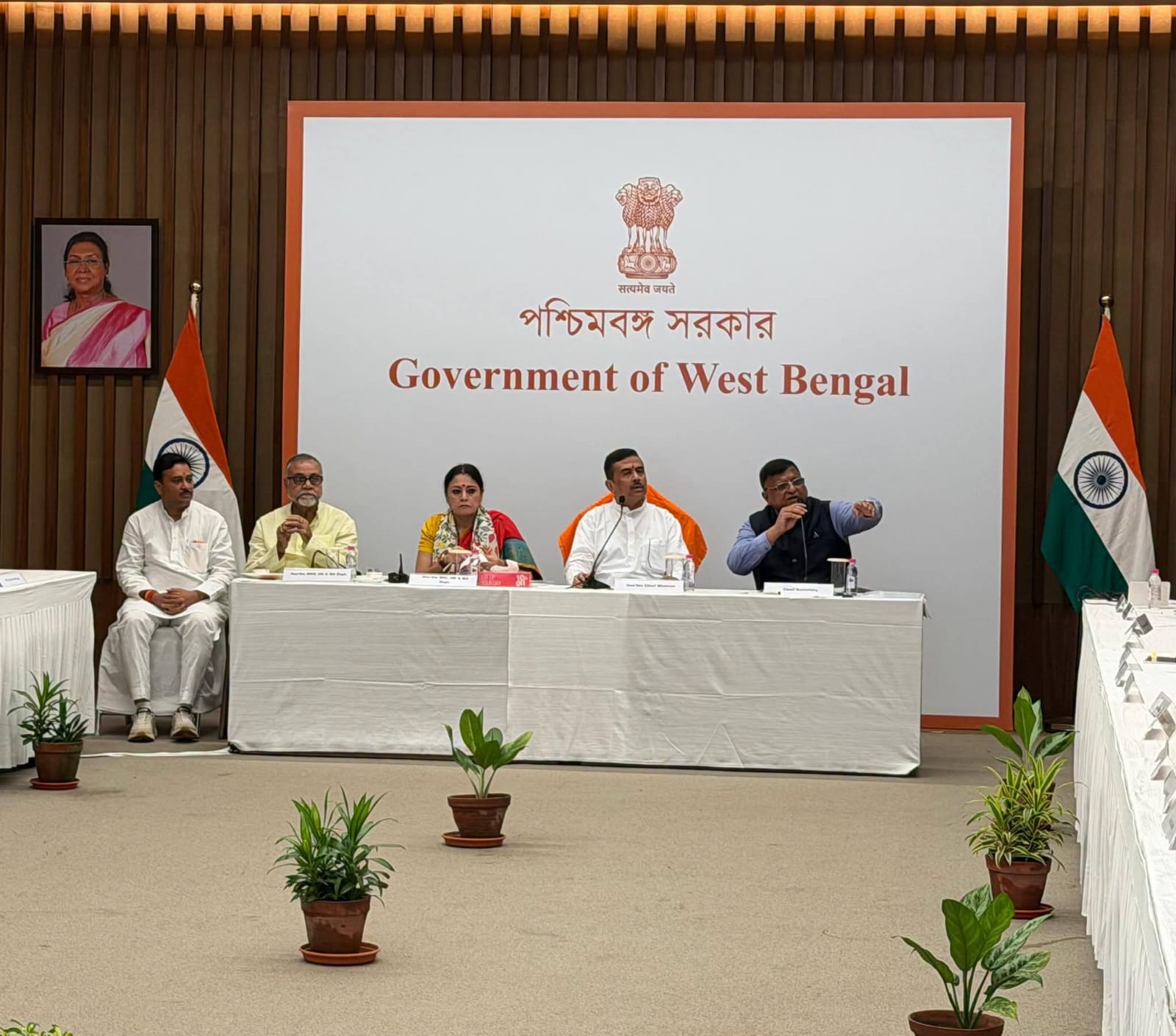 CREDAI Kolkata felicitates Hon'ble Chief Minister Shri Suvendu Adhikari