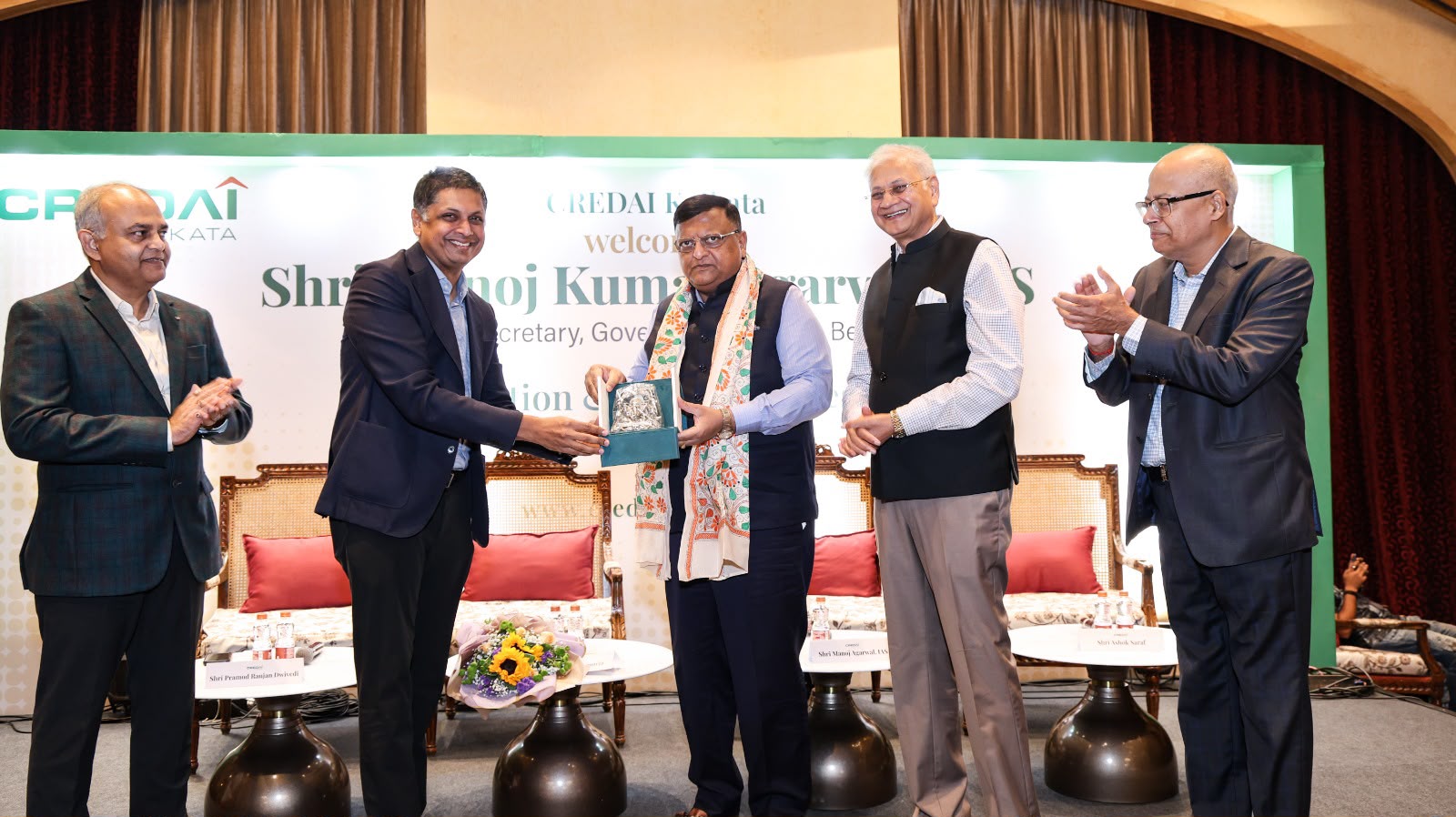 Felicitation of Shri Manoj Kumar Agarwal, IAS, Chief Secretary, GoWB by CREDAI Kolkata