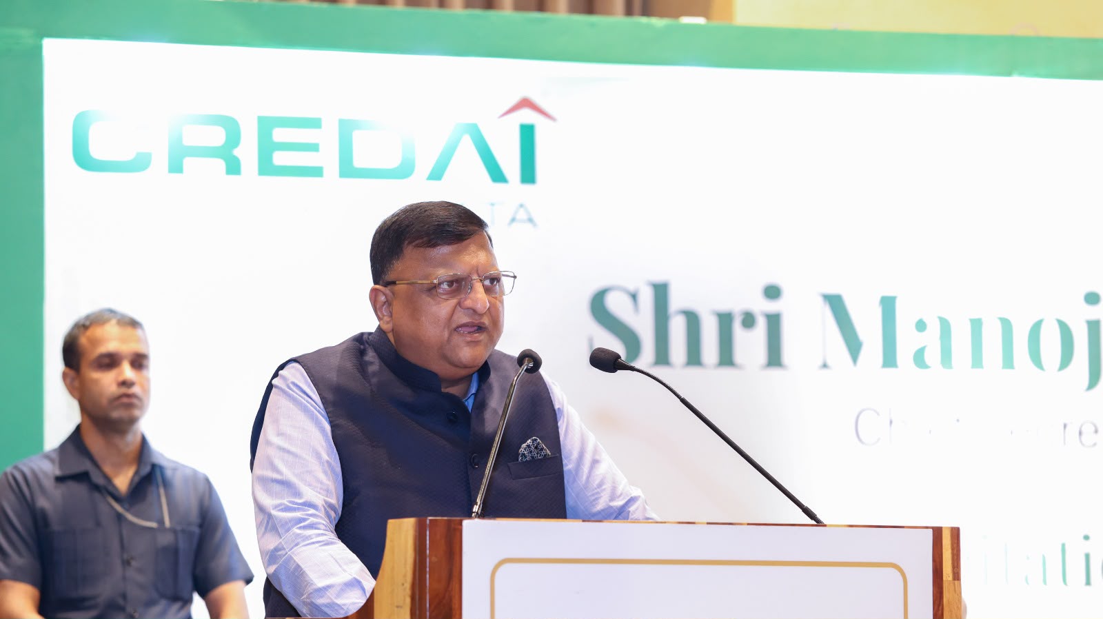 Felicitation of Shri Manoj Kumar Agarwal, IAS, Chief Secretary, GoWB by CREDAI Kolkata